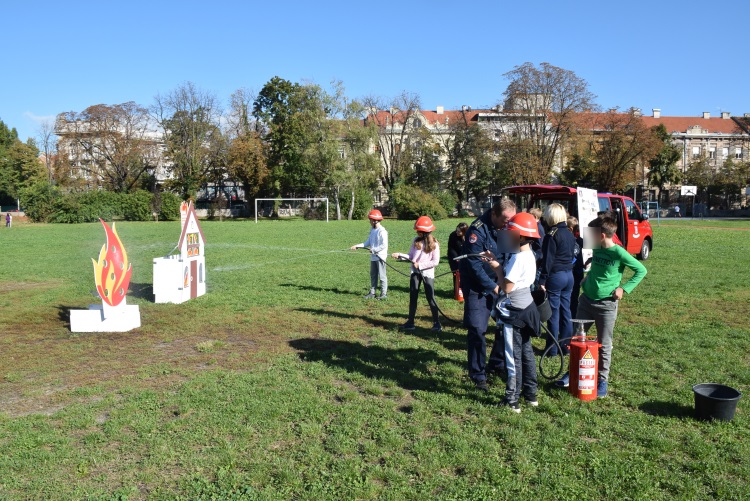 Slika /PU_ZG/slike/PUZ/2019/LISTOPAD/Sajam mogućnosti/Foto 1.jpg